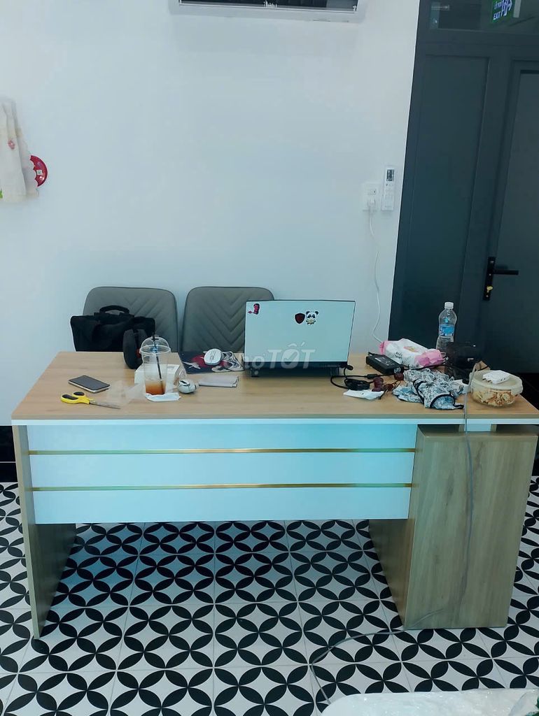 Bàn giám đốc Gỗ 1m6 Hiện đại, bàn lãnh đạo cao cấp. Mua bán Đồ dùng văn phòng tại Thành phố Thủ Đức Tp Hồ Chí Minh được đăng bởi Nội Thất Giá Sĩ Phú Nhàn hình 1