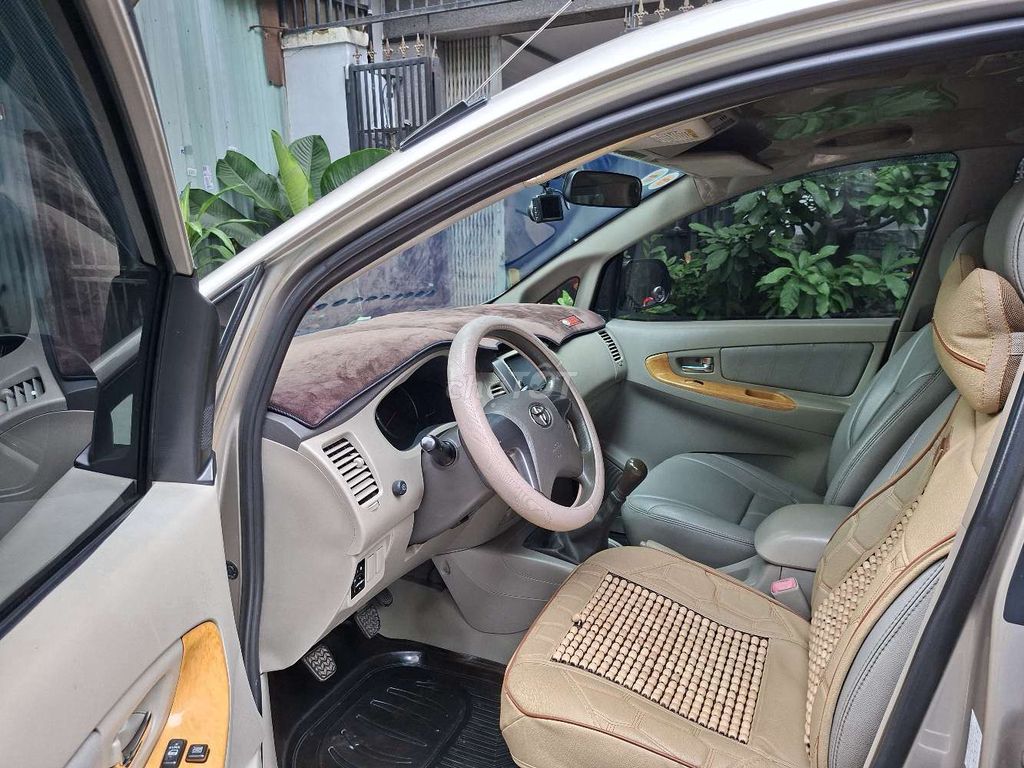 2015 2.0E - 180000 km Xe gia đình chạy. Mua bán Ô tô tại Quận Tân Phú Tp Hồ Chí Minh được đăng bởi võ ngọc quyền hình 3