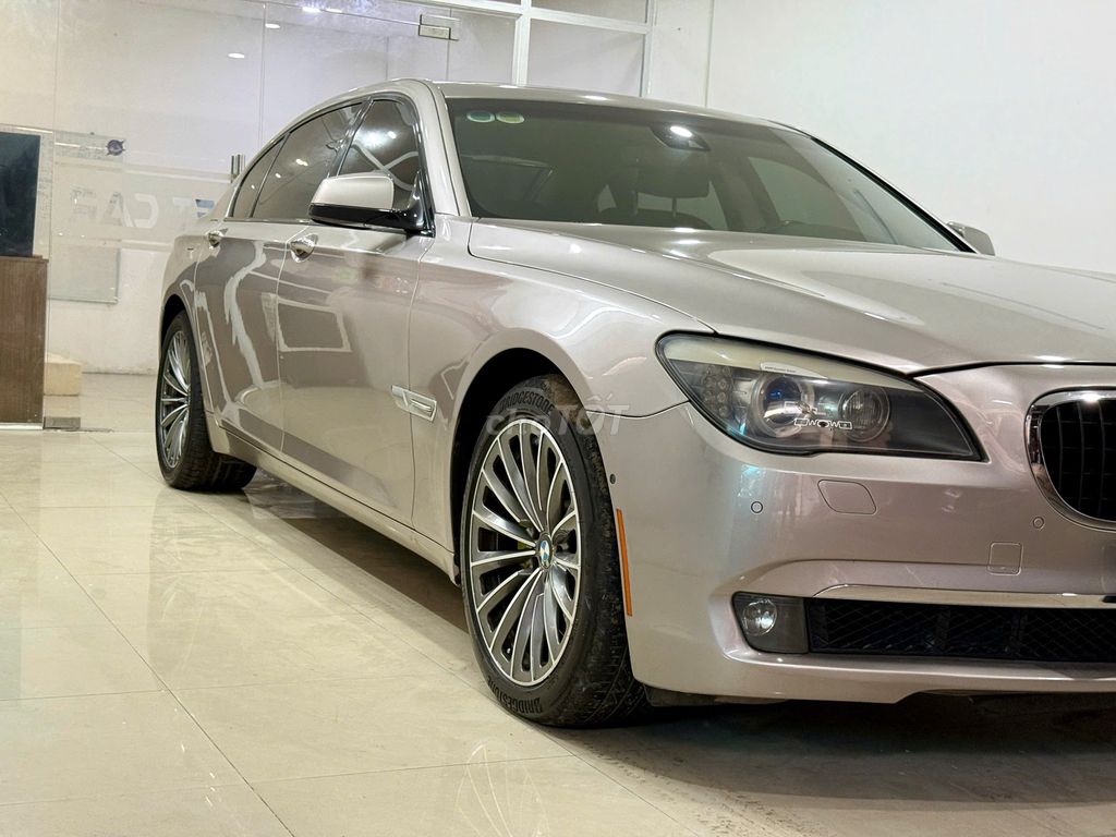 Bmw 750i 2009 đk 2011 odo 7.7v giá 599. Mua bán Ô tô tại Quận Tân Phú Tp Hồ Chí Minh được đăng bởi Thế Anh hình 5