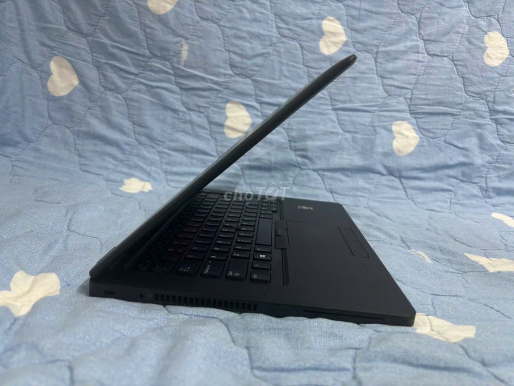 Laptop Dell 5450core i5 Ram8 SSD 256GB 14" mới 98%