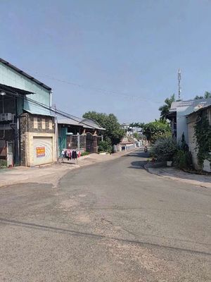 Mặt tiền Đx 105, Hiệp An, 17 tỉ. Mua bán văn phòng, mặt bằng kinh doanh tại Thành phố Thủ Dầu Một Bình Dương được đăng bởi Lê Vương