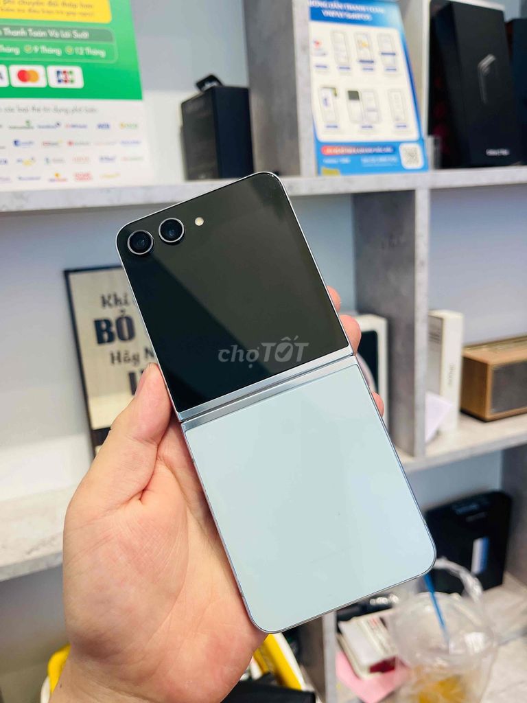 Samsung Galaxy Z Flip 5 256GB Xanh. Mua bán Điện thoại tại Quận 3 Tp Hồ Chí Minh được đăng bởi Nguyễn Văn Tài hình 1