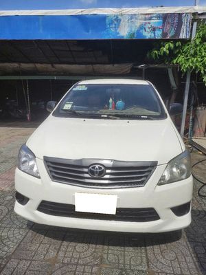 Toyota Innova 2015 số sàn màu trắng bản J. Mua bán Ô tô tại Quận 12 Tp Hồ Chí Minh được đăng bởi Quang