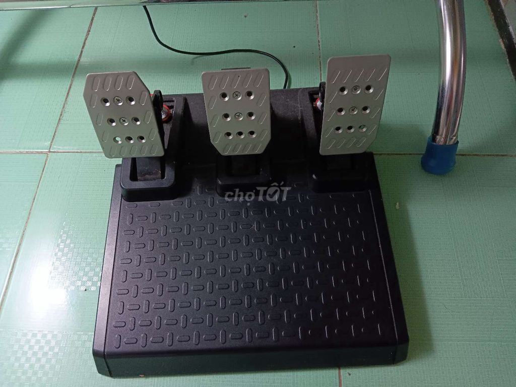 Vô lăng chơi game R808 Sắt Đen bàn đạp metal. Mua bán Thiết bị chơi game tại Huyện Tháp Mười Đồng Tháp được đăng bởi Trương Thương hình 1