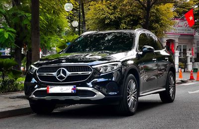 GLC 200 4MT mẫu mới All New 2024 - 9000 km. Mua bán Ô tô tại Quận Gò Vấp Tp Hồ Chí Minh được đăng bởi Nguyễn Trường Giang
