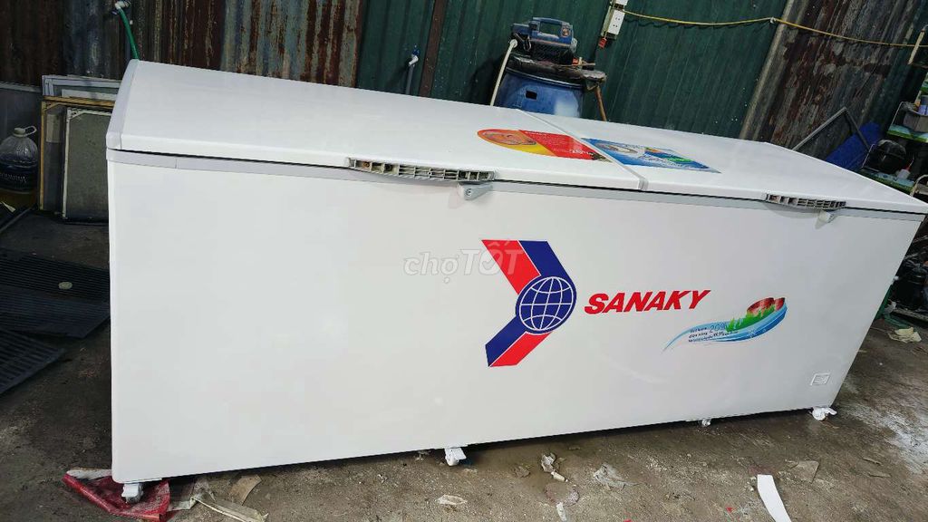 Tủ đông Sanaky 1200 lít đang đẹp và sd rất tốt