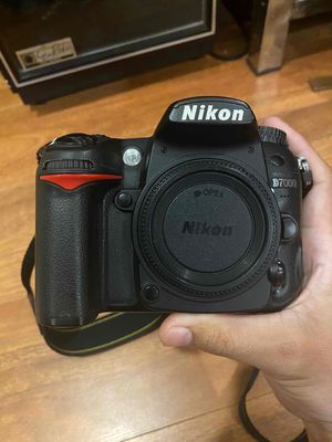 Nikon d7000 đẹp zin kèm đủ phụ kiện