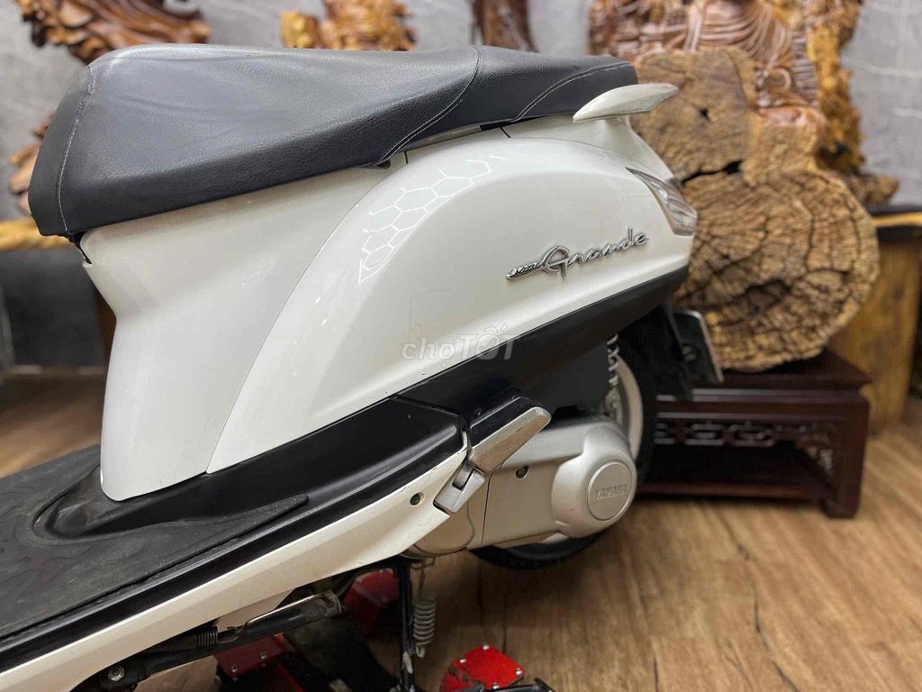 👉Grande chính chủ biển SG máy móc zin êm. Mua bán Xe máy tại Quận 7 Tp Hồ Chí Minh được đăng bởi Xe Cũ Hiếu CT hình 7