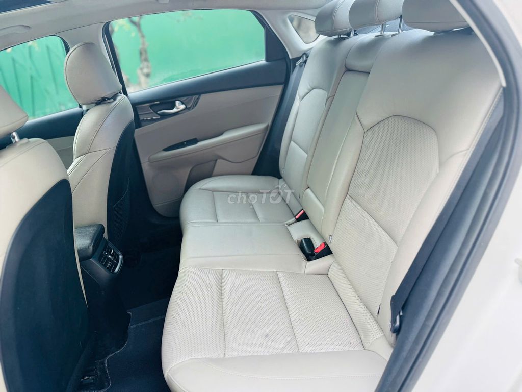 Kia Cerato 2020 1.6 AT Luxury 74.000 km. Mua bán Ô tô tại Quận 1 Tp Hồ Chí Minh được đăng bởi TÂN TỨ QUÝ hình 5