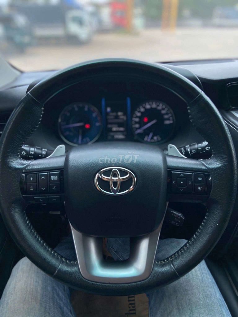 Toyota Fortuner 2020 Model 2021 Nâu. Mua bán Ô tô tại Thành phố Dĩ An Bình Dương được đăng bởi Bảo Khang hình 8