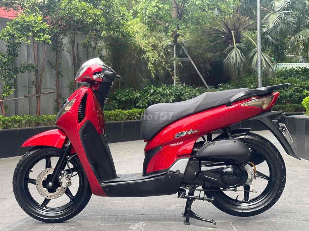 Honda SH 150i 2006 красный, импорт