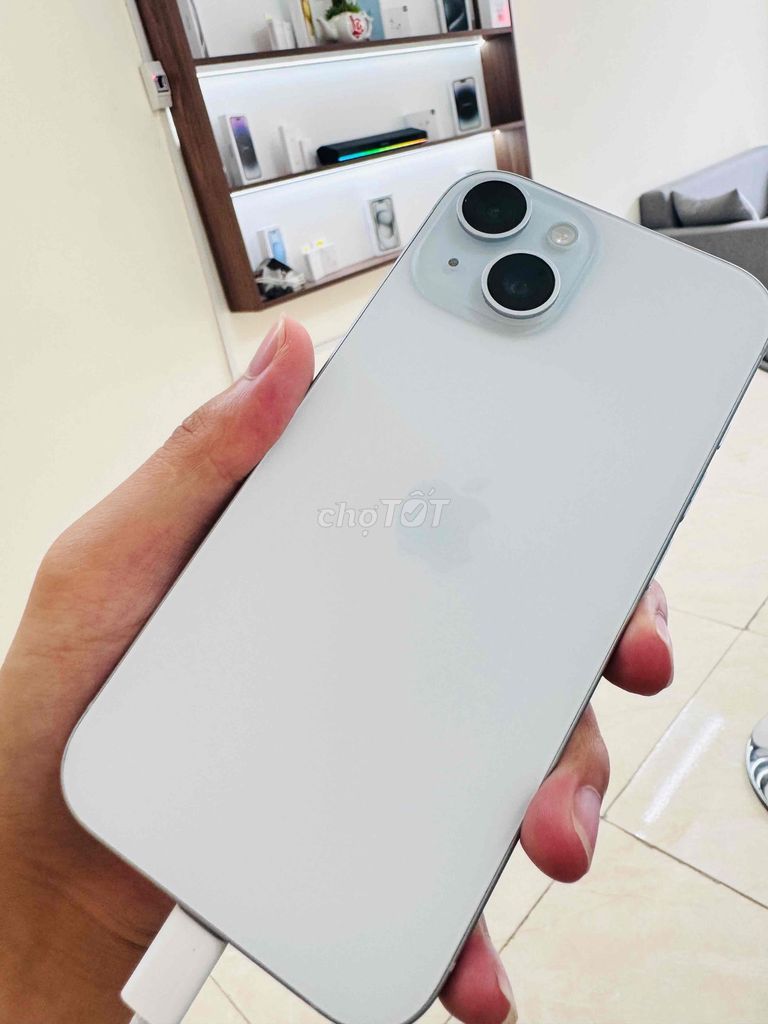 Apple iPhone 15 128GB Trắng. Mua bán Điện thoại tại Huyện Phúc Thọ Hà Nội được đăng bởi Hoàng Mobile 68 hình 1