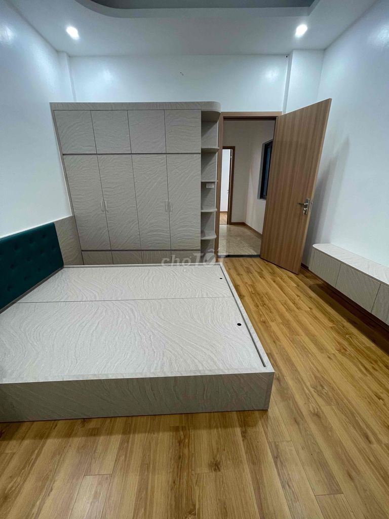 Bán Nhà Ngõ 31 Sông Sét - Phố Trương Định - Lô Góc 3 Mặt Thoáng