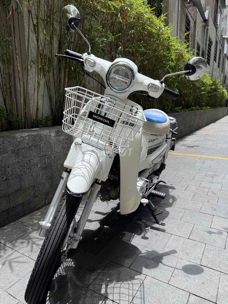 bán lại xe cub sumotor 98% màu trắng. Mua bán Xe máy tại Quận 4 Tp Hồ Chí Minh được đăng bởi Silsil hình 6