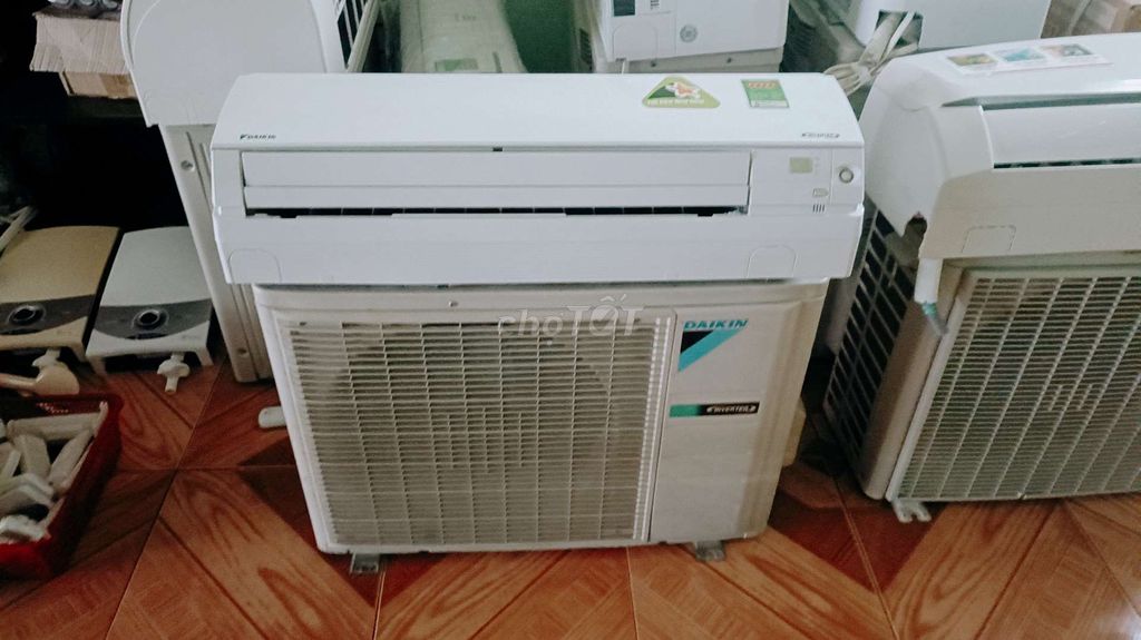 Máy lạnh Daikin inverter 1hp zin đẹp