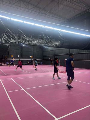 CHO THUÊ KHO XƯỞNG 1000m2 TẠI LÊ VĂN THỊNH HIỆN ĐANG KD CẦU LÔNG