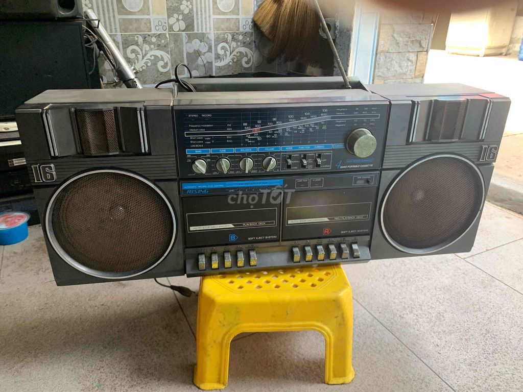 Đài cassette Rising RC-1616 Cổ điển Nhật Bản. Mua bán Đồ sưu tầm, đồ cổ tại Quận 7 Tp Hồ Chí Minh được đăng bởi Nguyễn Long hình 1