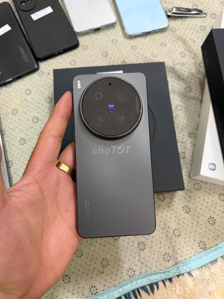 Vivo X300 Ultra 256GB Xám Snapdragon 8 Elite Gen. Mua bán Điện thoại tại Quận Tân Bình Tp Hồ Chí Minh được đăng bởi Nguyễn Thắng Mobile hình 1