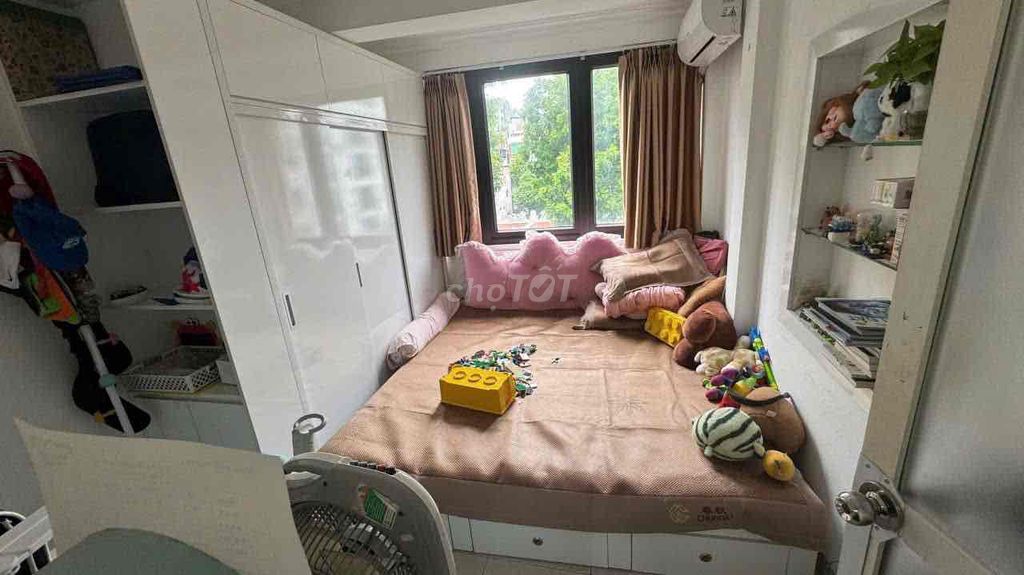 cho thuê nhà phố Vân Đồn 2 thoáng 30m2 x5T giá 8tiệu/1th 3 ngủ