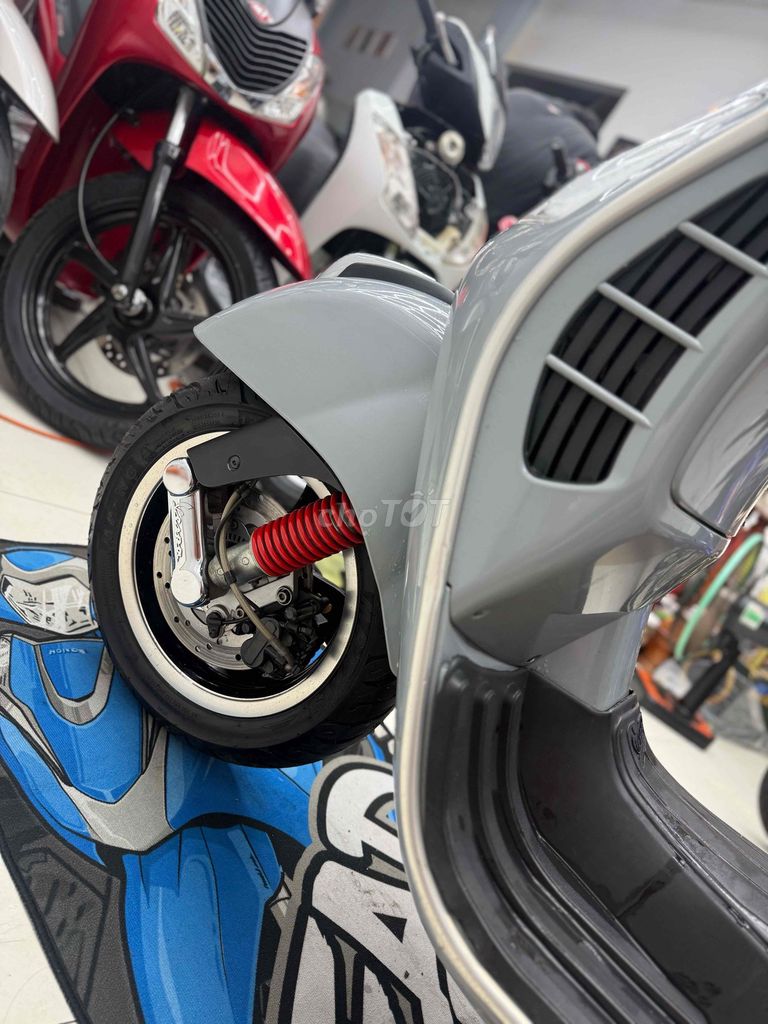 Gts300 2017 bstp chính chủ / đẹp / zin 100%. Mua bán Xe máy tại Quận Tân Phú Tp Hồ Chí Minh được đăng bởi Nguyễn thế giang hình 4