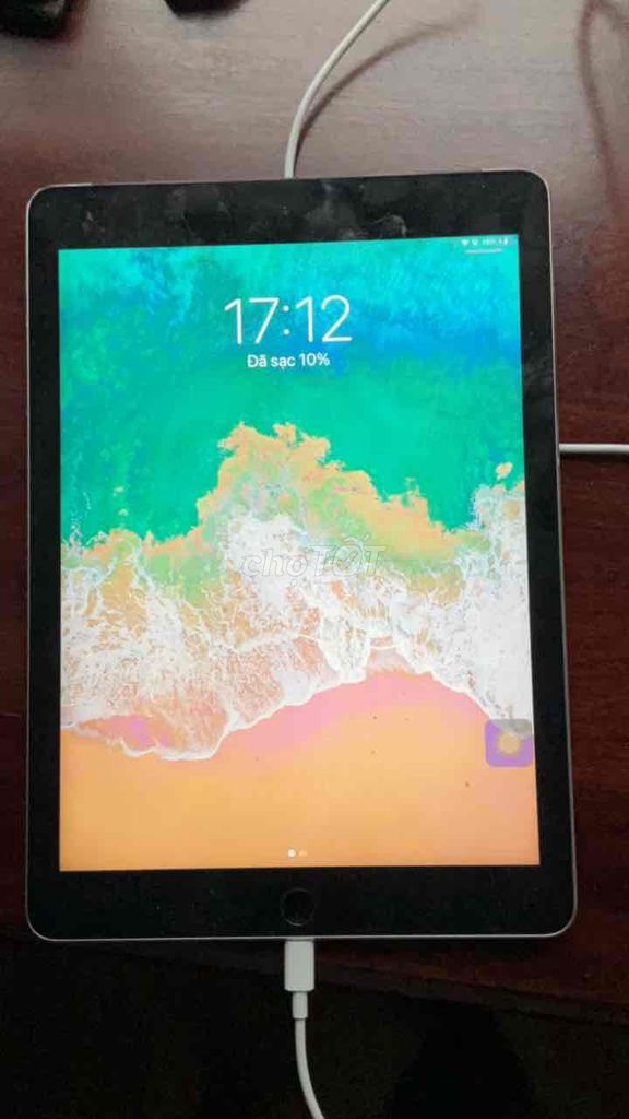 Apple iPad Air 2 Bạc Màn ám. Mua bán Máy tính bảng tại Quận Thanh Xuân Hà Nội được đăng bởi khaihue25 hình 1