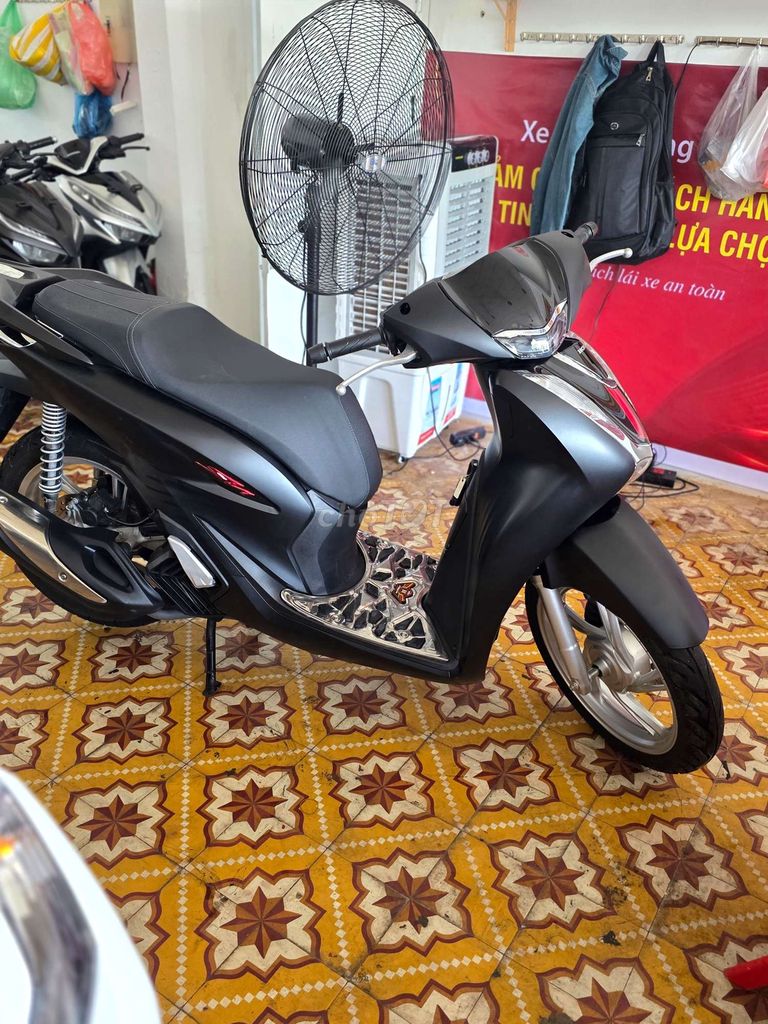 Honda sh 2024 mới chạy 1000km như xe mới cực đẹp. Mua bán Xe máy tại Quận Hải Châu Đà Nẵng được đăng bởi Toàn hình 4