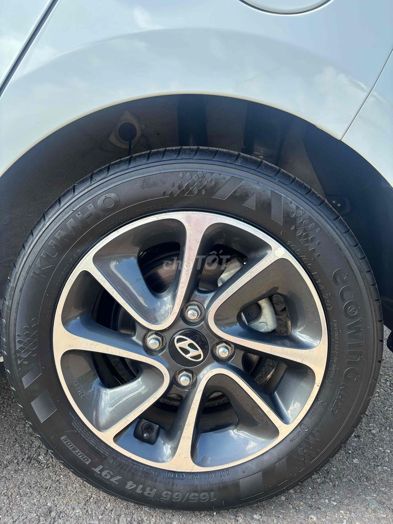 Hyundai Grand i10 2020 Grand 1.2 AT - 62000 km. Mua bán Ô tô tại Huyện Cẩm Mỹ Đồng Nai được đăng bởi Quân car Đn hình 15