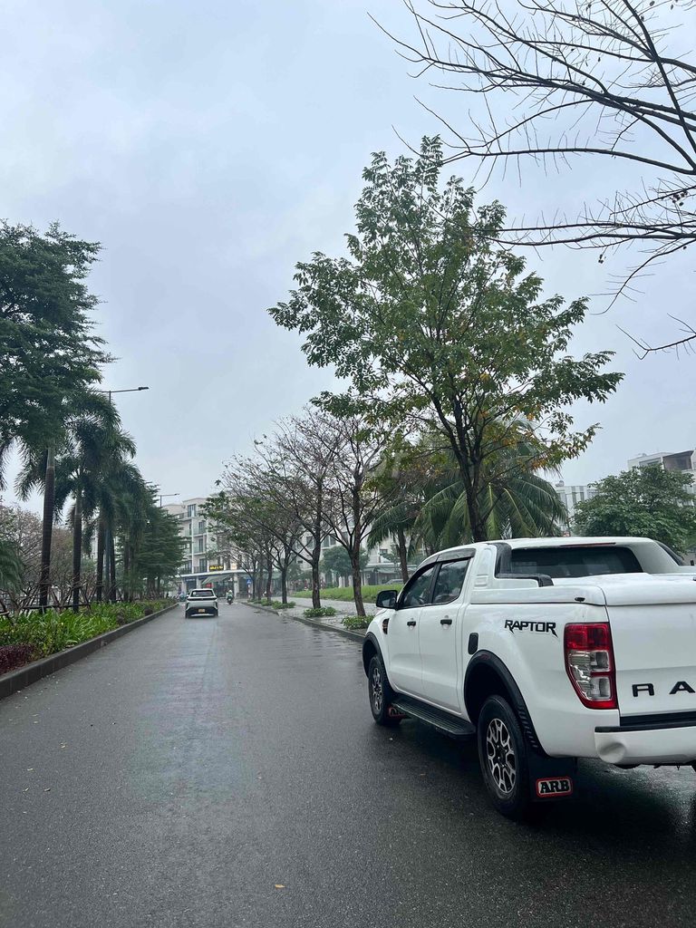 Ford Ranger Raptor Trắng 80000 km. Mua bán Ô tô tại Quận Hoàng Mai Hà Nội được đăng bởi Nguyễn Nam hình 6