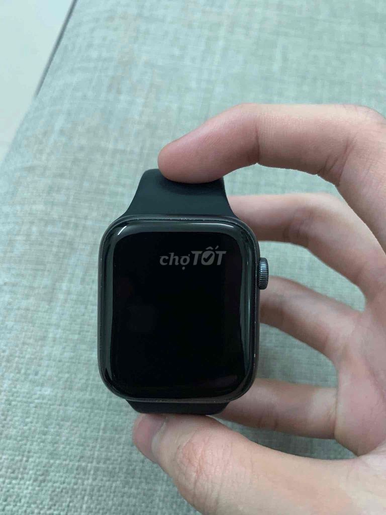 Apple Watch Series 4 GPS 44mm Đen. Mua bán Thiết bị đeo thông minh tại Quận Tây Hồ Hà Nội được đăng bởi vũ văn hiệu hình 1