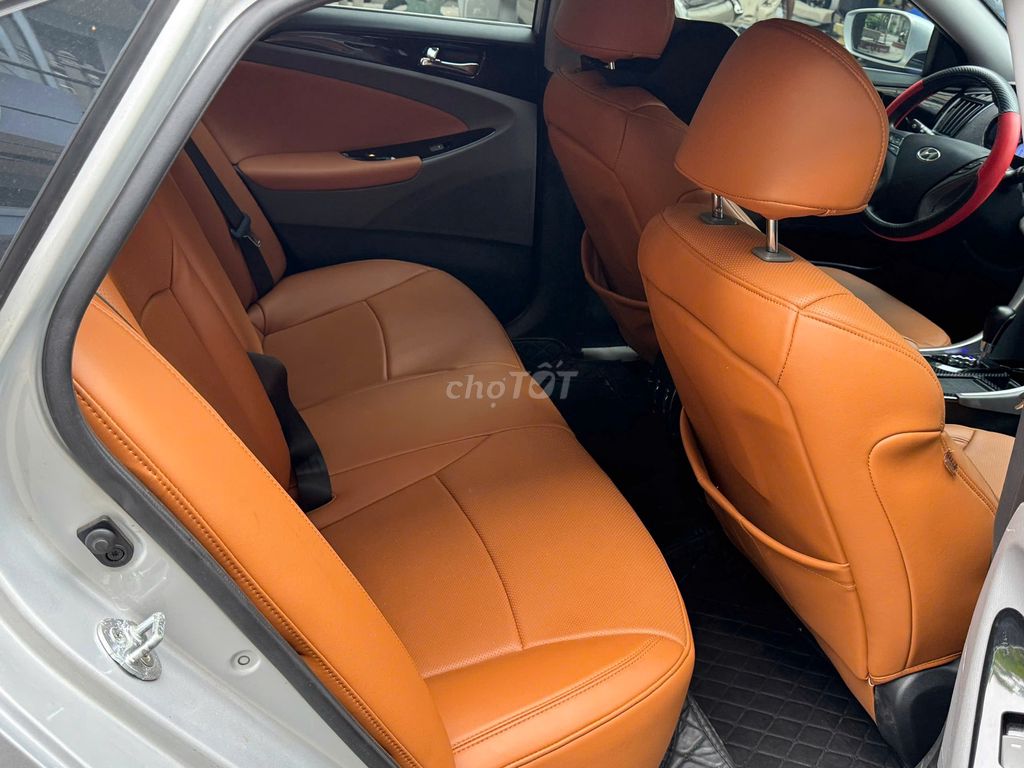 Hyundai Sonata 2012 2.0 AT - 68000 km cọp zin. Mua bán Ô tô tại Quận Gò Vấp Tp Hồ Chí Minh được đăng bởi Trần hình 7