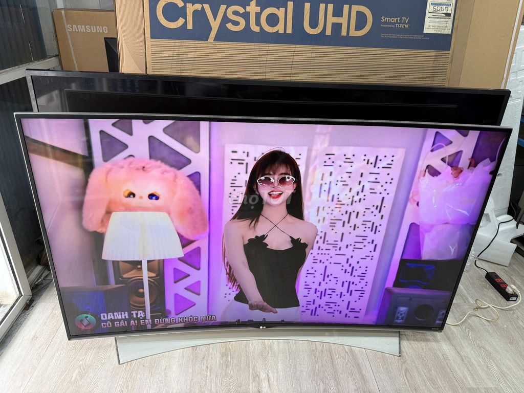 Tivi LG 65 Inch Màn Hình Cong 4K Giọng Nói. Mua bán Tivi, Âm thanh tại Quận Bình Tân Tp Hồ Chí Minh được đăng bởi KC Electronic hình 4
