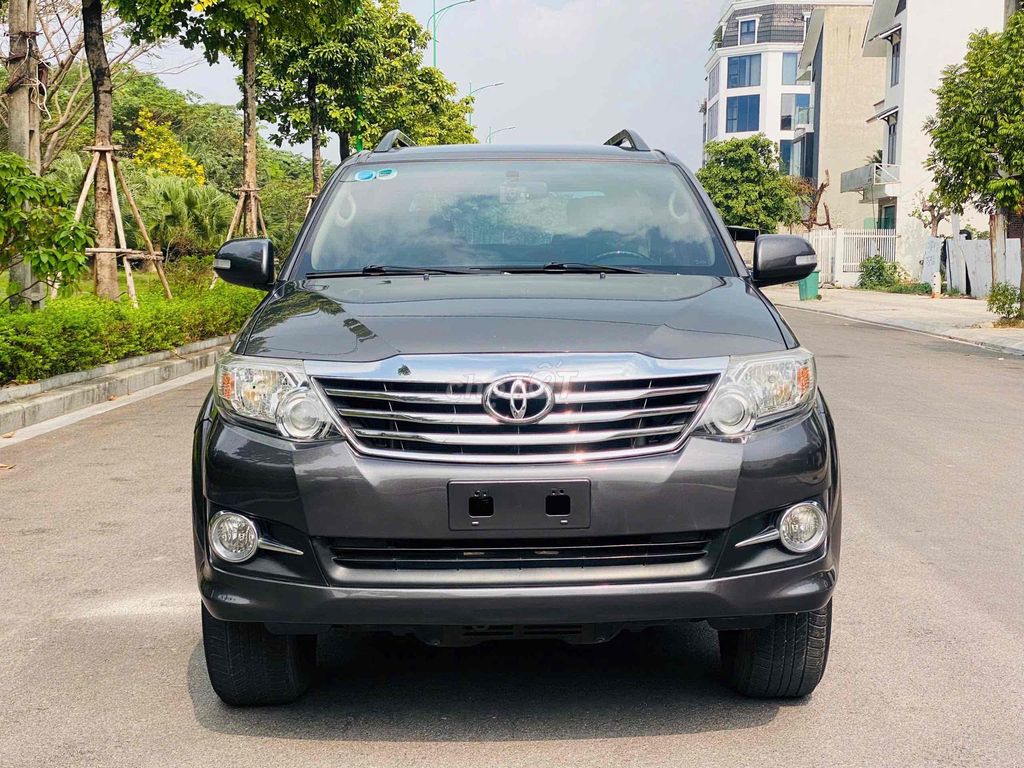 Toyota Fortuner 2016 2.7V 4x2 - 68000 km