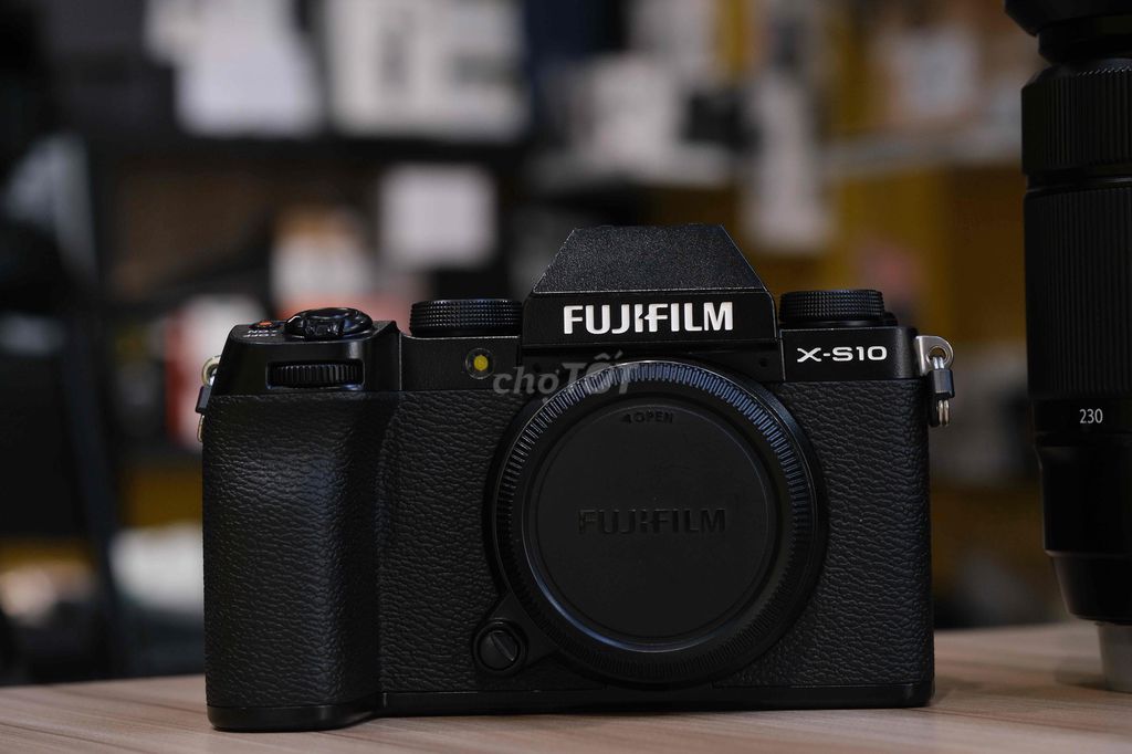 Body Fujifilm Xs10 fullbox Likenew. Mua bán Máy ảnh, Máy quay tại Quận Ninh Kiều Cần Thơ được đăng bởi LeeCam hình 1