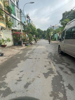 Nhà phố 160 m² · 8 PN · Khu dân cư Bình Hưng