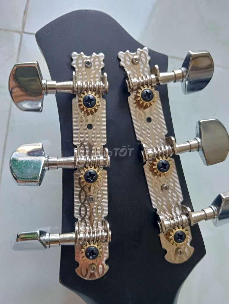 Đàn guitar acoustic Đen Mới 99%. Mua bán Nhạc cụ tại Huyện Hóc Môn Tp Hồ Chí Minh được đăng bởi long gà  hình 1