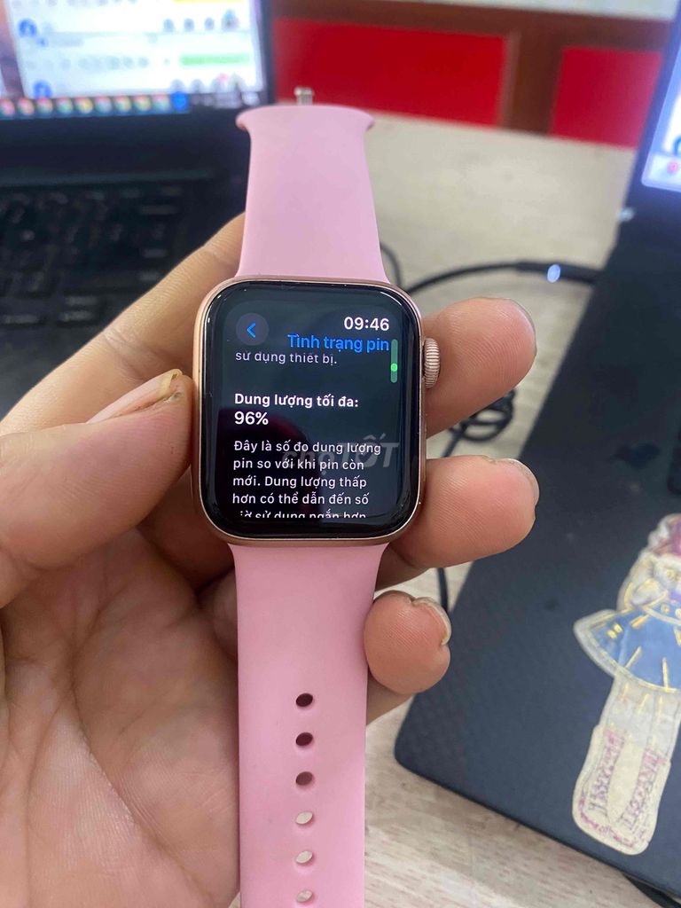 Apple Watch SE 40mm Hồng. Mua bán Thiết bị đeo thông minh tại Quận Hồng Bàng Hải Phòng được đăng bởi nguyễn văn tuân hình 1