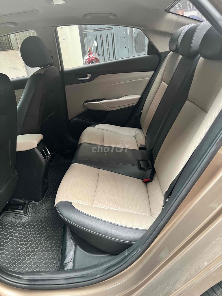 🍀Bán HYUNDAi ACCENT 1.4 ATH sx 2020 màu vàng cá. Mua bán Ô tô tại Thành phố Thuận An Bình Dương được đăng bởi MR Hiền  hình 17