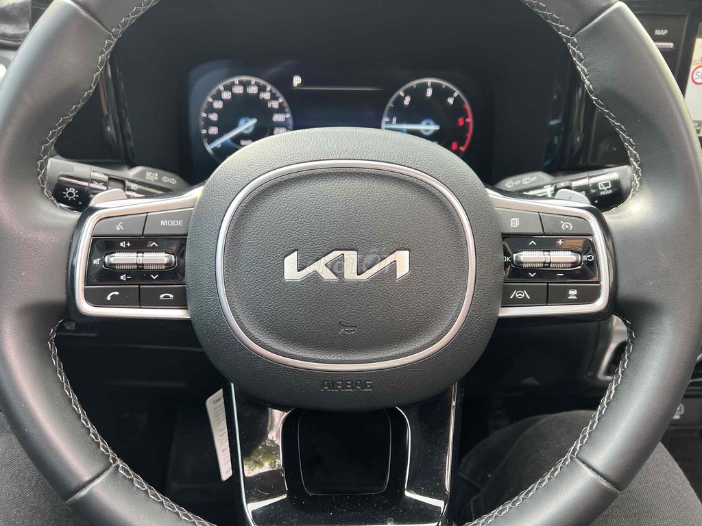 KIA Sorento 2025 Premium 2.2D 4WD 6000 km. Mua bán Ô tô tại Thành phố Thủ Đức Tp Hồ Chí Minh được đăng bởi Tân hình 15