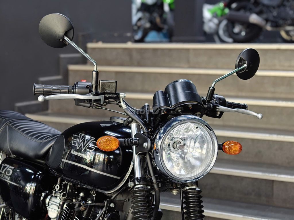 W175 BLACK STYLE MODEL 2023 BIỂN HÀ NỘI ODO 3000. Mua bán Xe máy tại Quận Tây Hồ Hà Nội được đăng bởi Tu Phamanh hình 6