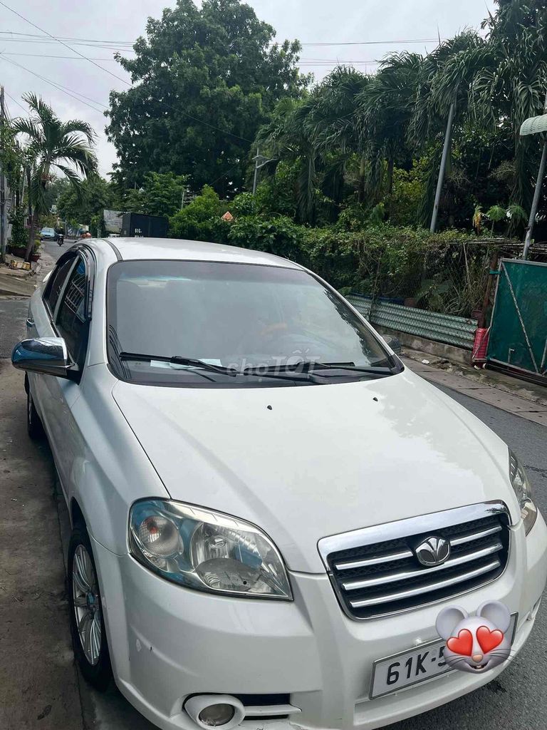 Chevrolet Gentra 2010 photo 3