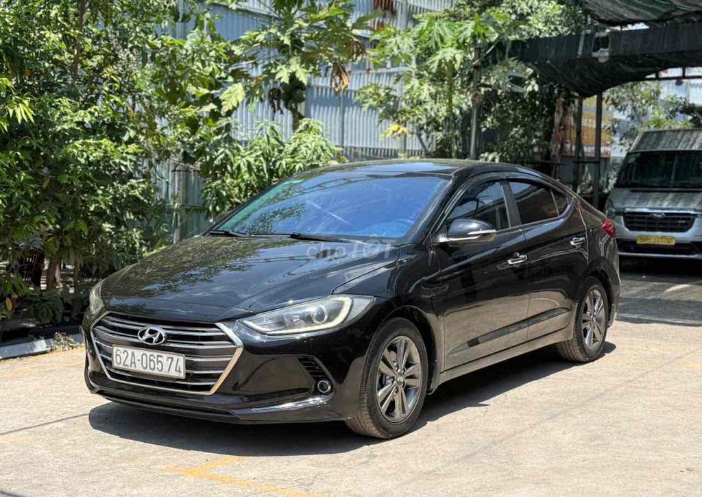 Hyundai Elantra 2016 photo 2