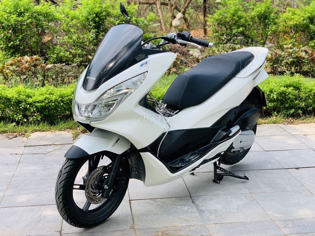 HONDA PCX MÀU TRẮNG ZIN MÁY CỰC CHẤT 2018. Mua bán Xe máy tại Quận Nam Từ Liêm Hà Nội được đăng bởi Hà Thanh hình 3