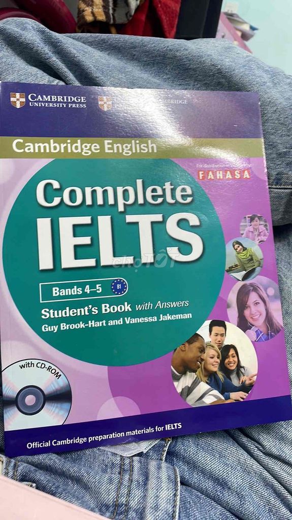 Sách Complete IELTS Bands 4-5 CD-ROM. Mua bán Sách tại Quận Bình Thạnh Tp Hồ Chí Minh được đăng bởi Lê Nguyễn Linh Đan hình 1
