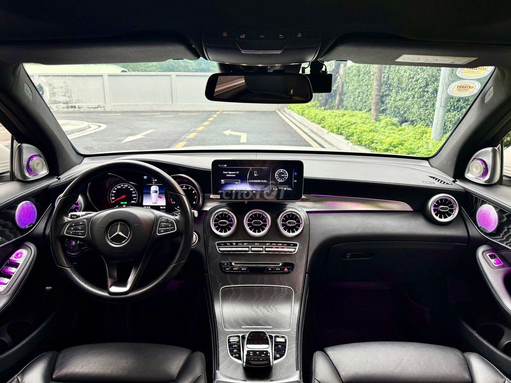 Mercedes GLC300 2018 model 2019 màu trắng. Mua bán Ô tô tại Quận Thanh Xuân Hà Nội được đăng bởi Nguyễn Tuấn Hoàng hình 16