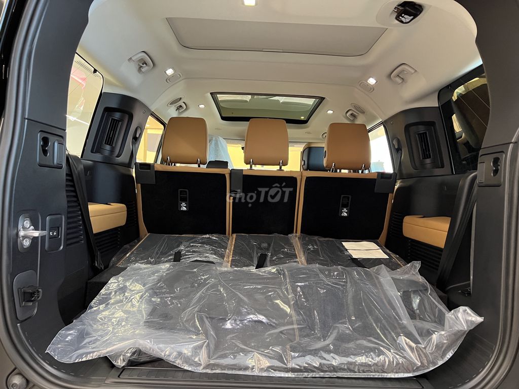 Bán Land Rover Defender 130 Bản 8 Chổ Rất Rộng Rãi. Mua bán Ô tô tại Quận 7 Tp Hồ Chí Minh được đăng bởi Jaguar LandRover Chính Hãng hình 8
