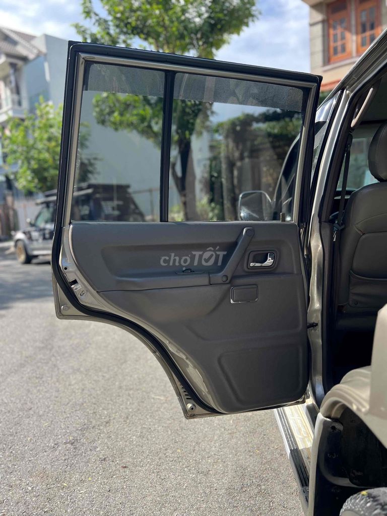Mitsubishi Pajero 20*** km. Mua bán Ô tô tại Thành phố Thủ Đức Tp Hồ Chí Minh được đăng bởi Nghia Pham hình 8