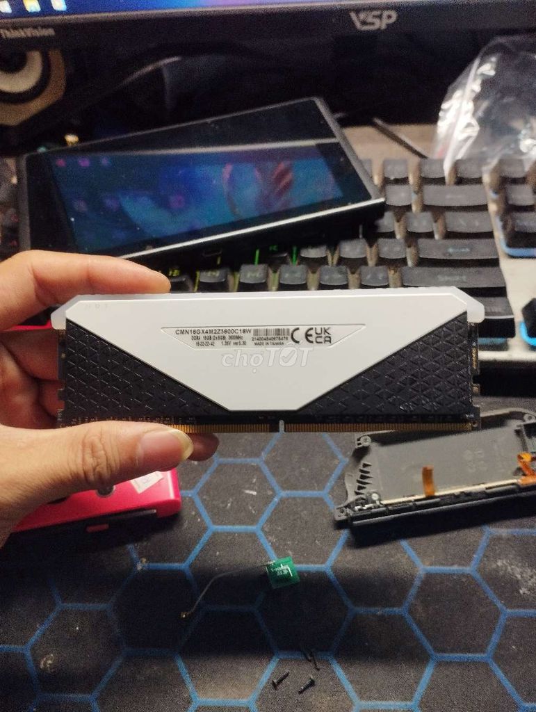 RAM Corsair Vengeance RGB RT 8GB. Mua bán Linh kiện (RAM, Card...) tại Thành phố Buôn Ma Thuột Đắk Lắk được đăng bởi Minh hình 1