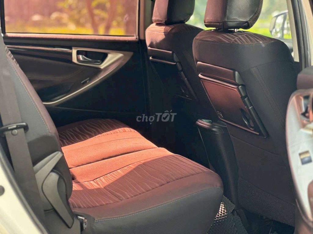 INNOVA G TỰ ĐÔNG MODEL 2017 XE ZIN CỰC ĐẸp. Mua bán Ô tô tại Quận 7 Tp Hồ Chí Minh được đăng bởi USED CARS TRUNG KIÊN hình 8