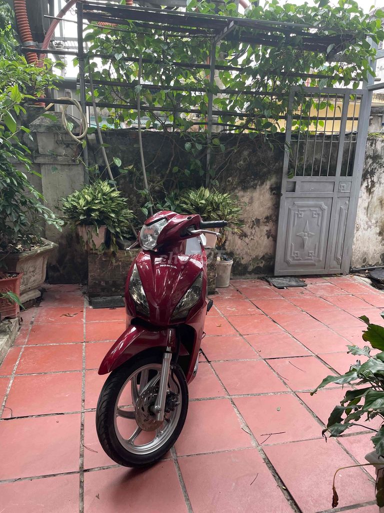 Bán xe vision 2016 máy zin sơn zin chính chủ. Mua bán Xe máy tại Huyện Thanh Trì Hà Nội được đăng bởi Phạm Khoa hình 6