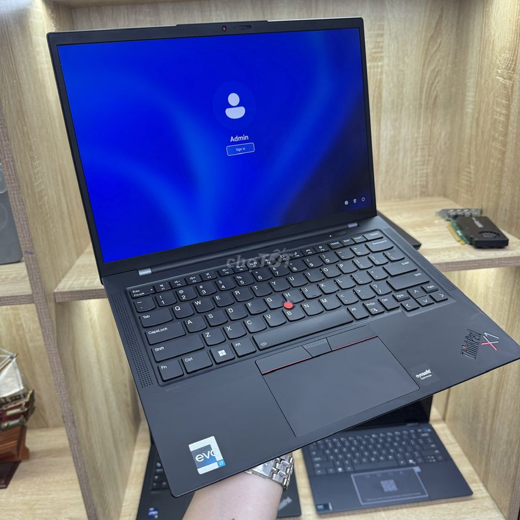 Lenovo ThinkPad X1 Carbon Gen 10 i7-1260P FHDTouch. Mua bán Laptop tại Quận 3 Tp Hồ Chí Minh được đăng bởi Đình Toàn hình 1